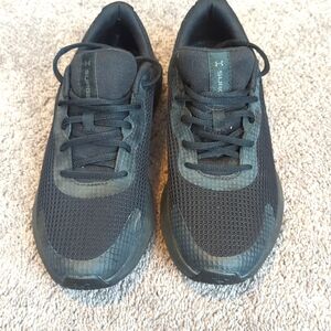 Men's Under Armour Surge Shie